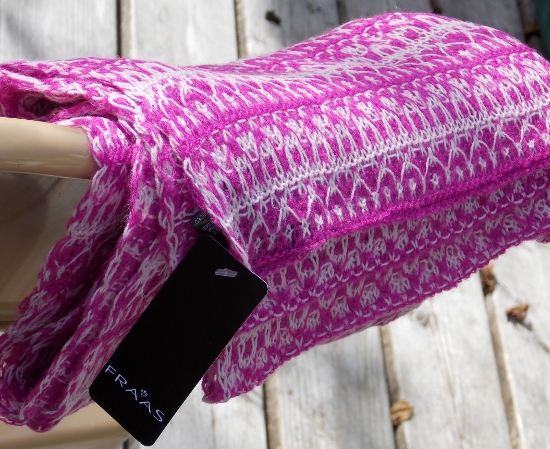 FRAAS Infinity Scarf Review