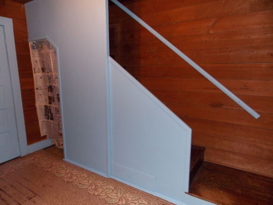 Dining room stairs: After